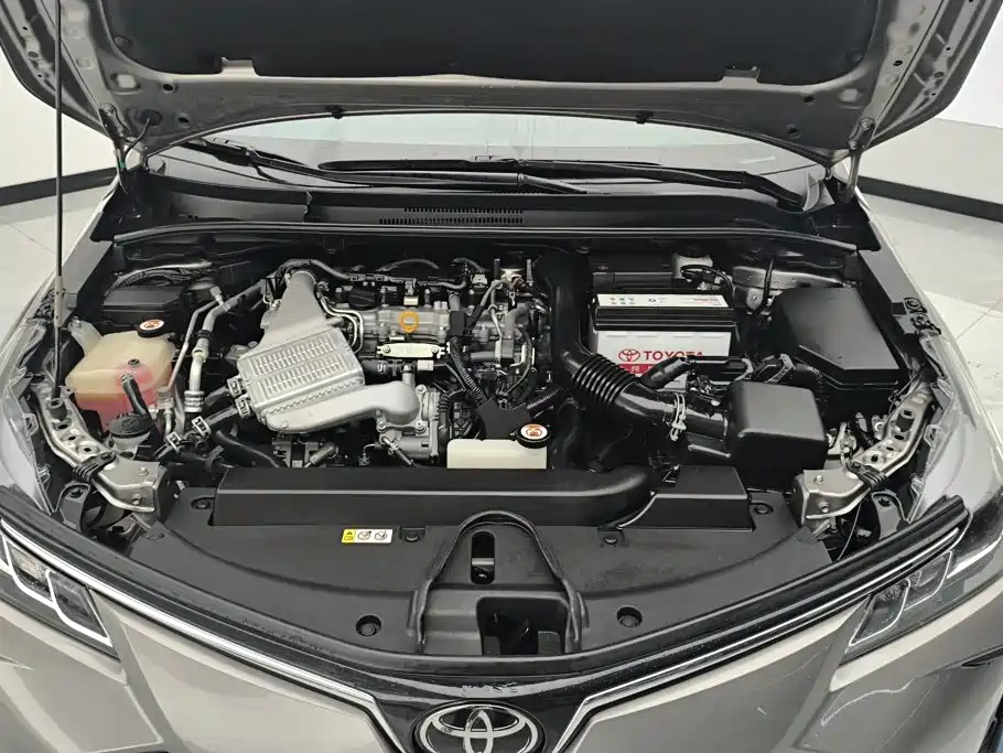 Toyota Corolla — фото 10