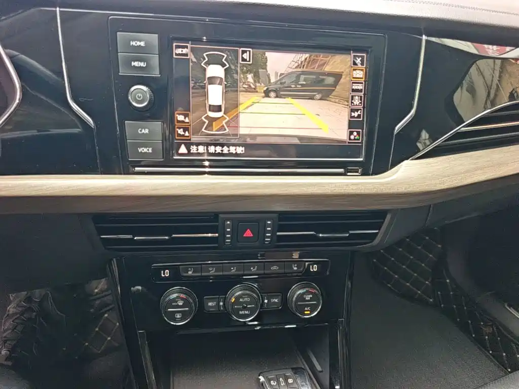 Volkswagen Passat — фото 13
