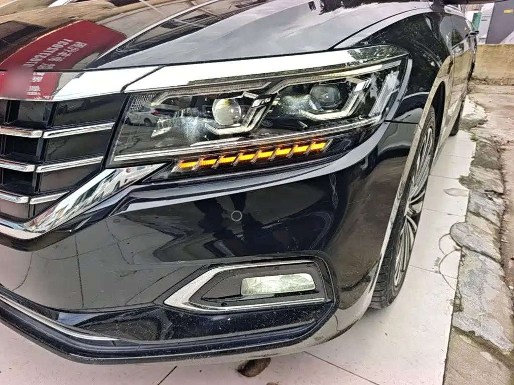 Volkswagen Passat — фото 24