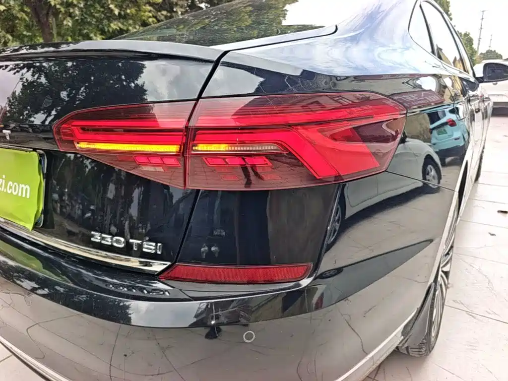 Volkswagen Passat — фото 8