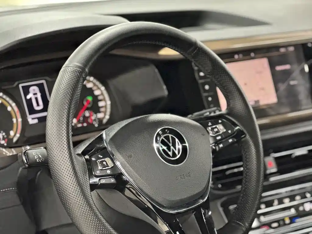 Volkswagen Tharu — фото 25