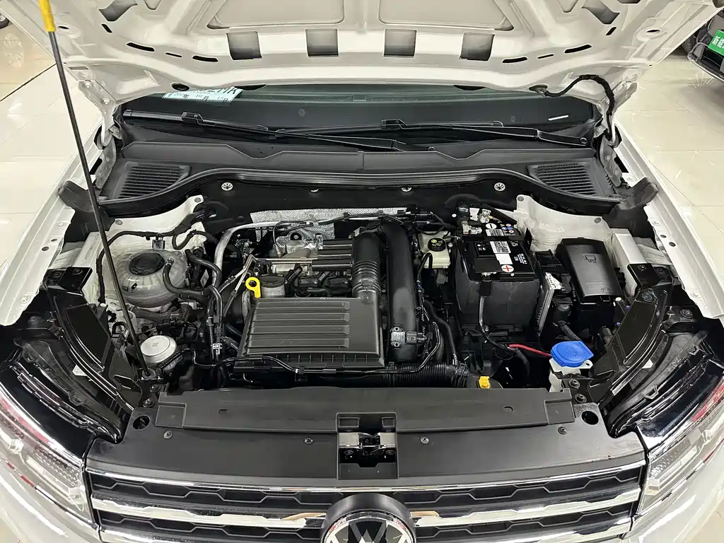 Volkswagen Tharu — фото 10