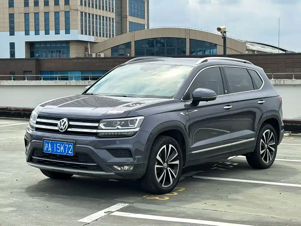 Volkswagen Tharu