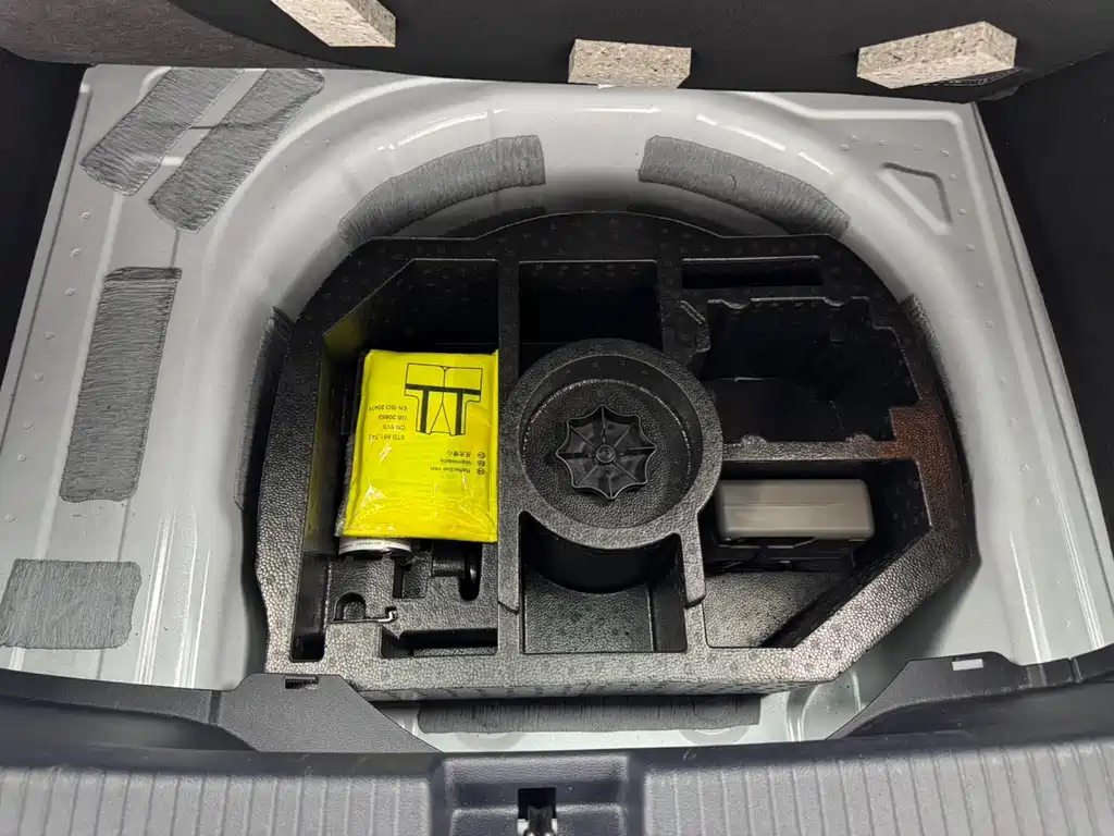 Volkswagen Tharu — фото 11