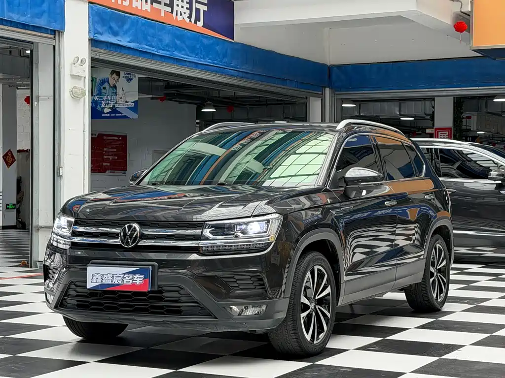 Volkswagen Tharu
