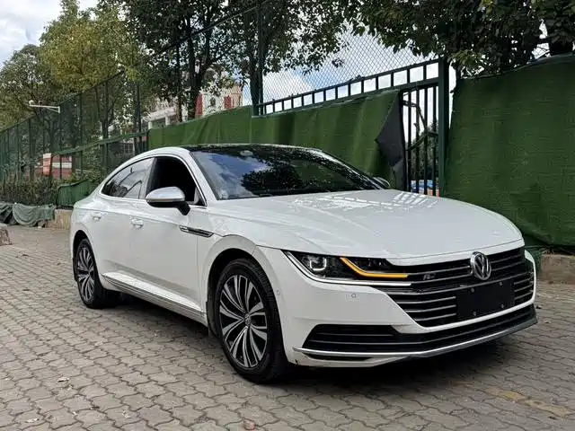 Volkswagen CC — фото 3