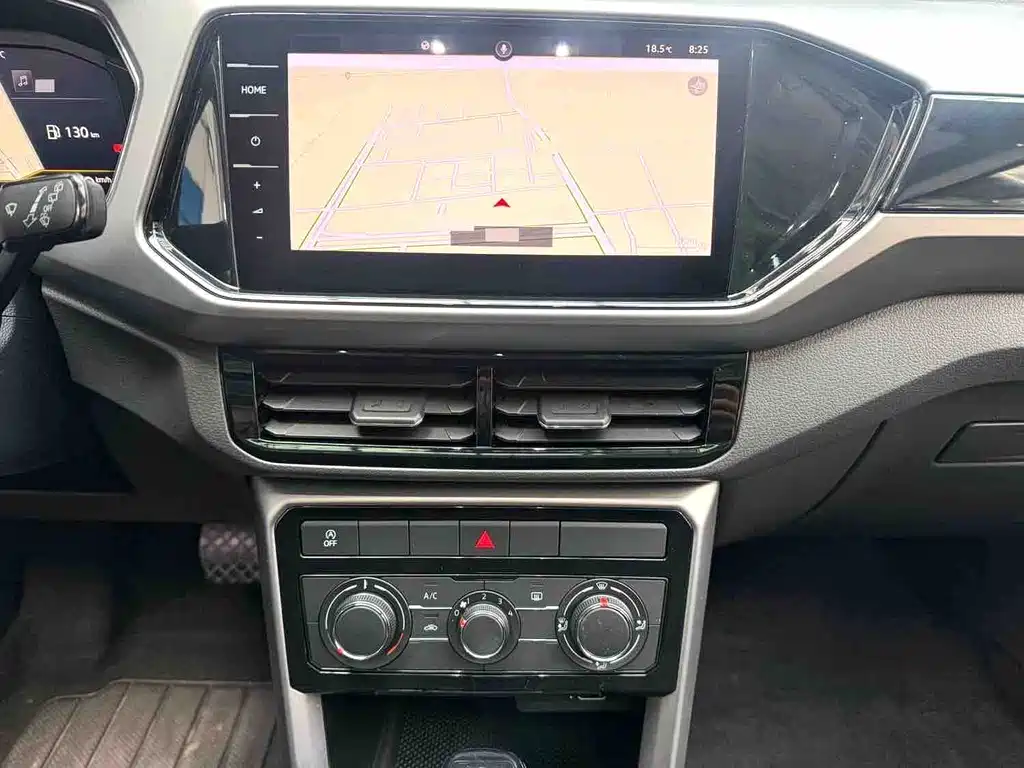 Volkswagen T-Cross — фото 11