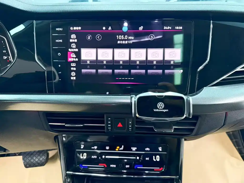 Volkswagen Passat — фото 17