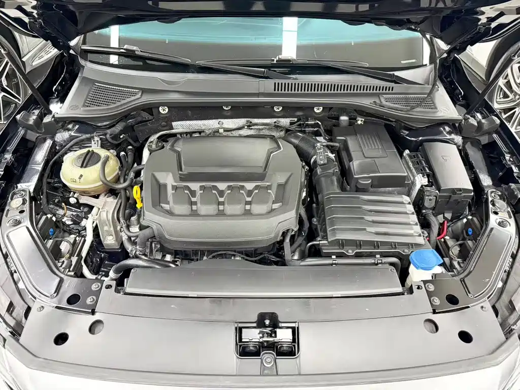 Volkswagen Passat — фото 24