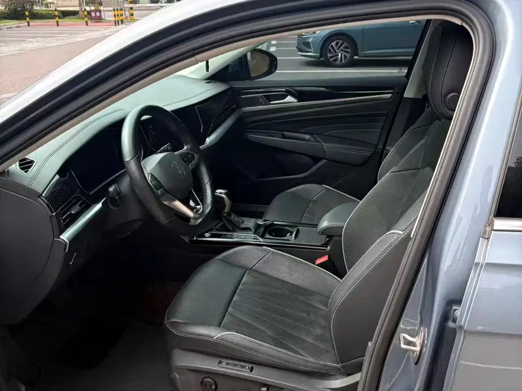 Volkswagen Passat — фото 4