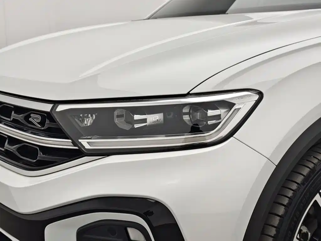 Volkswagen T-Roc — фото 14