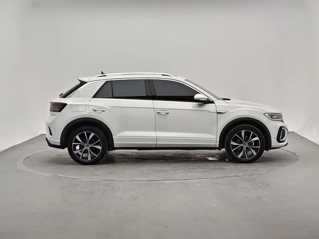 Volkswagen T-Roc — фото 3
