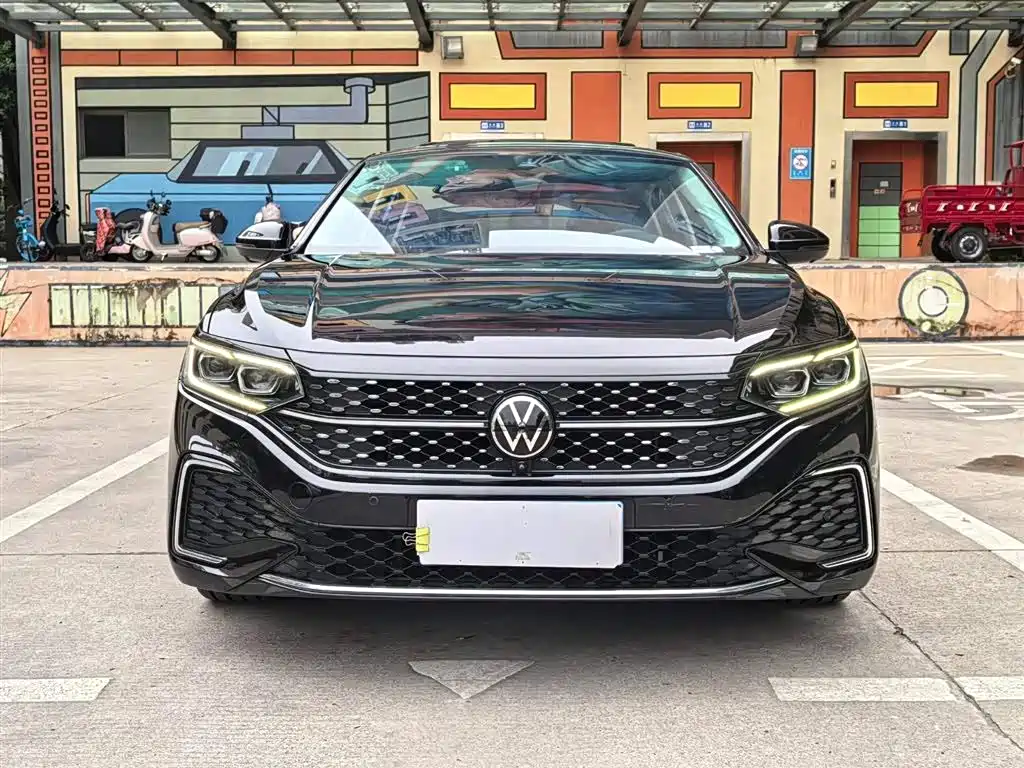 Volkswagen Passat — фото 2