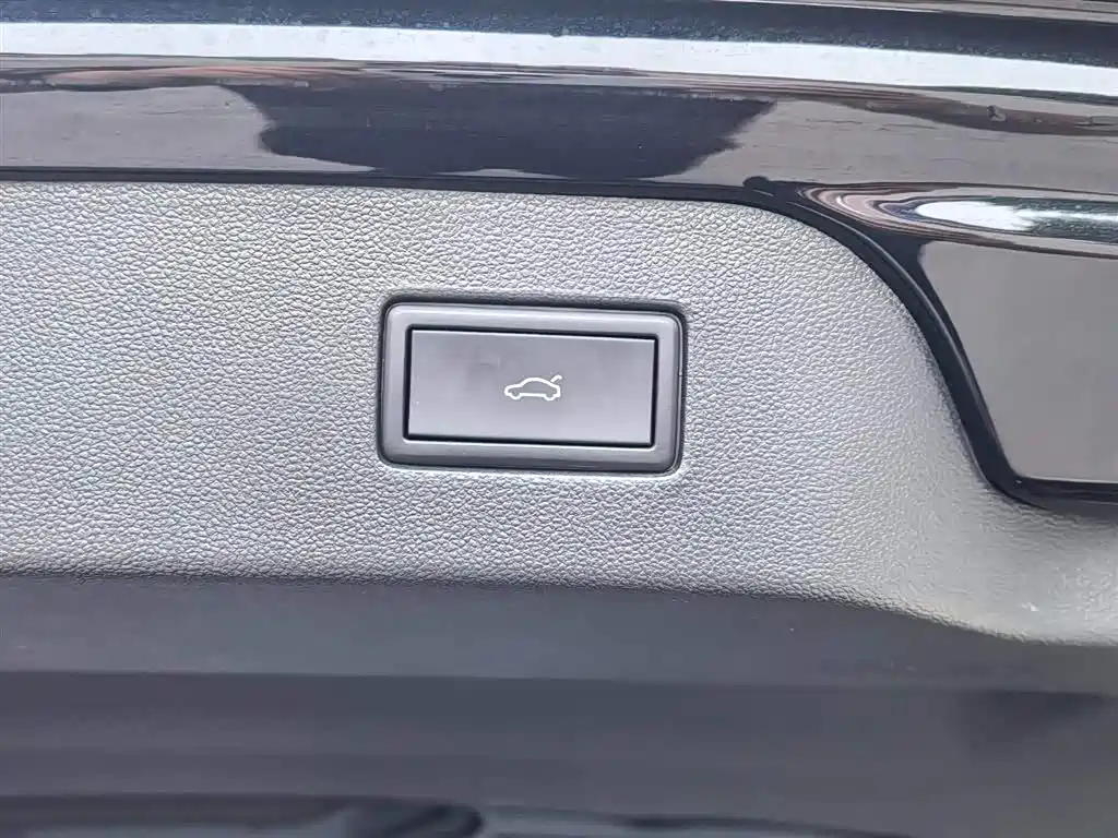 Volkswagen Passat — фото 13