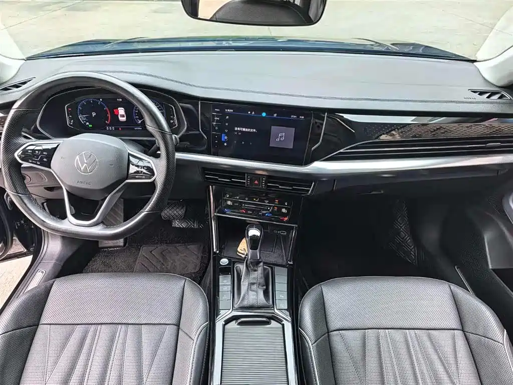 Volkswagen Passat — фото 9