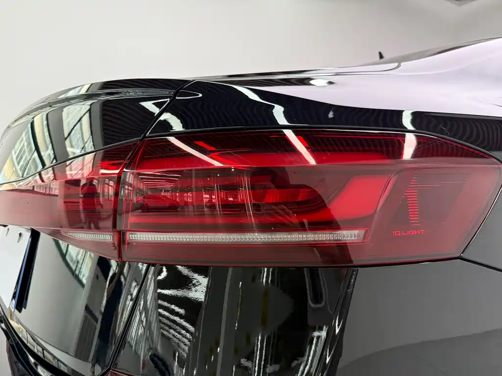 Volkswagen Passat — фото 19