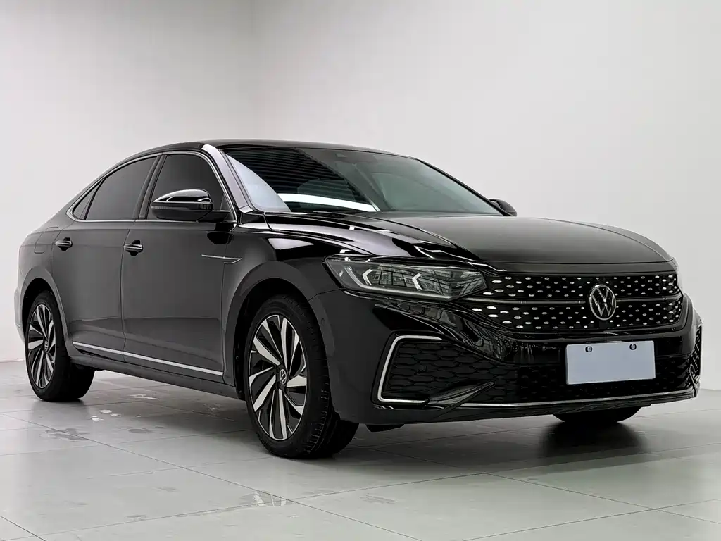 Volkswagen Passat — фото 3