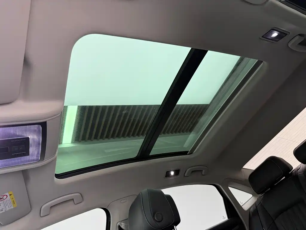 Volkswagen Passat — фото 24