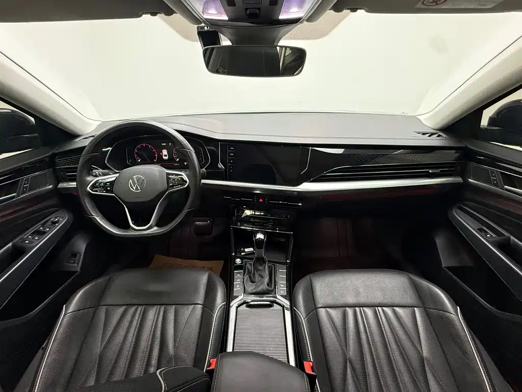 Volkswagen Passat — фото 9