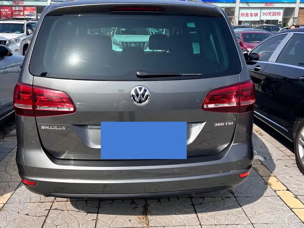 Volkswagen Sharan — фото 3