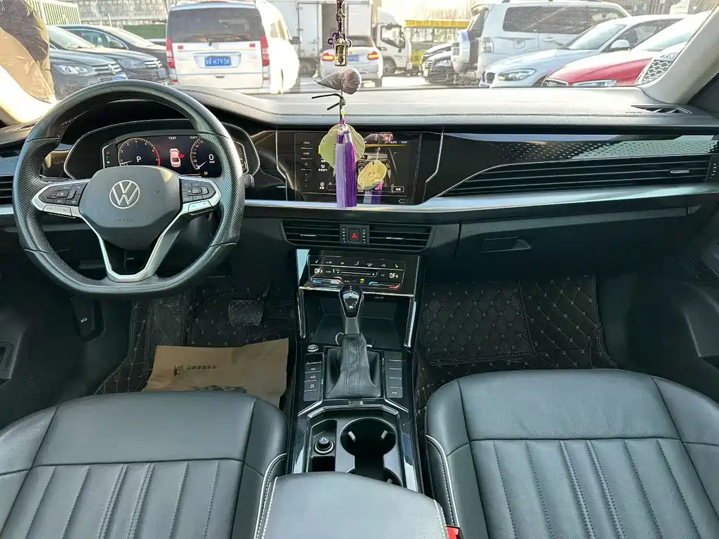 Volkswagen Passat — фото 5