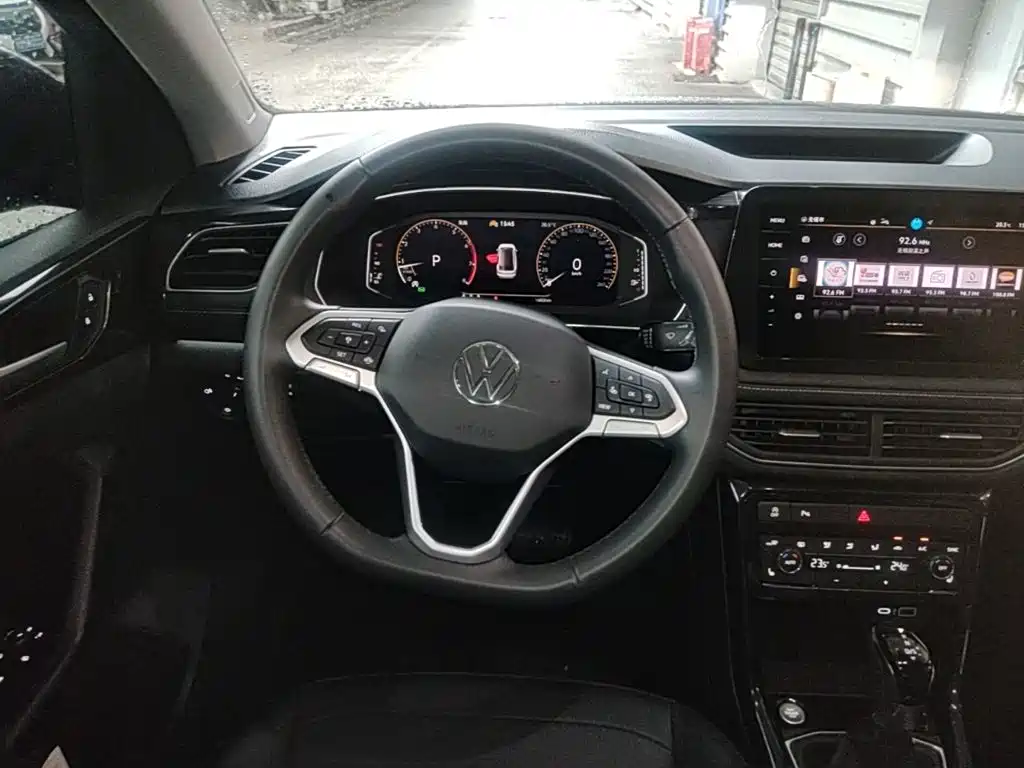 Volkswagen Tharu — фото 11