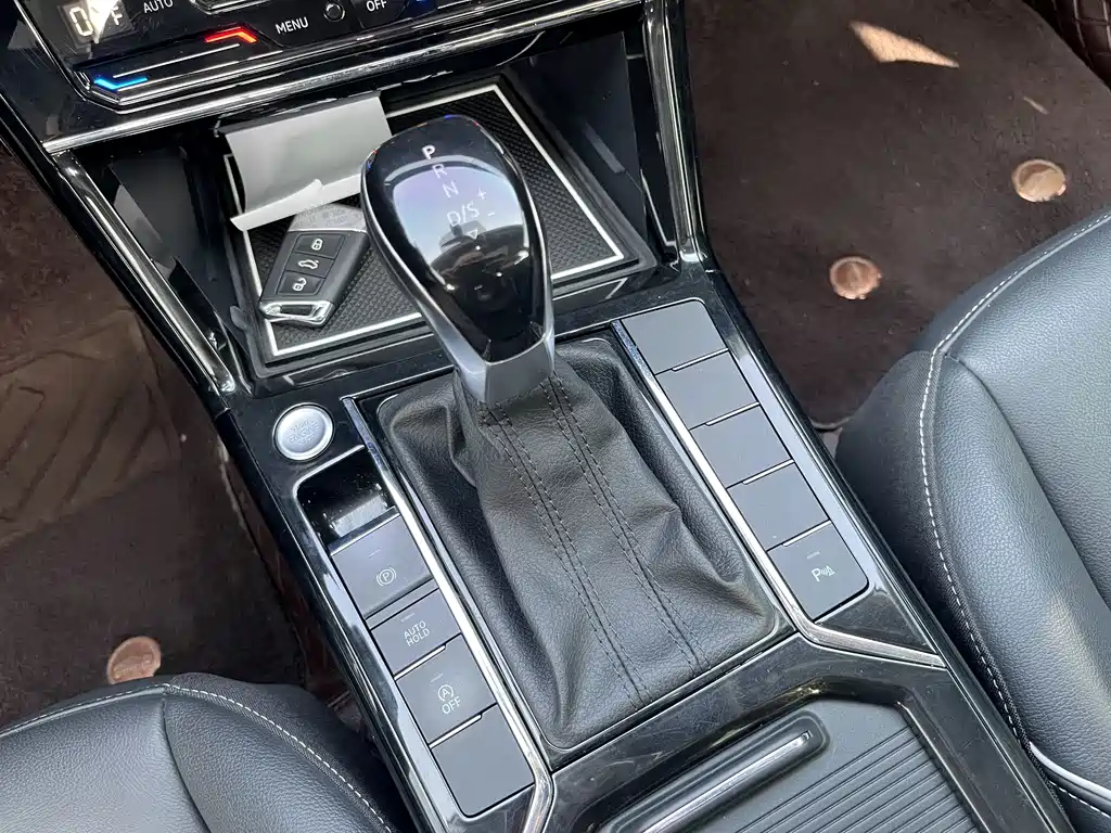 Volkswagen Passat — фото 10
