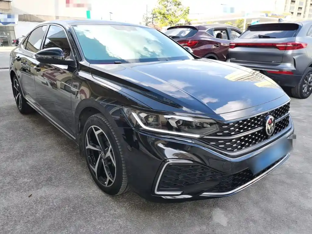 Volkswagen Passat — фото 4