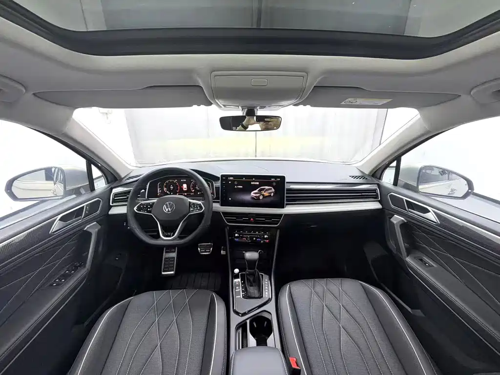 Volkswagen Tiguan L — фото 5