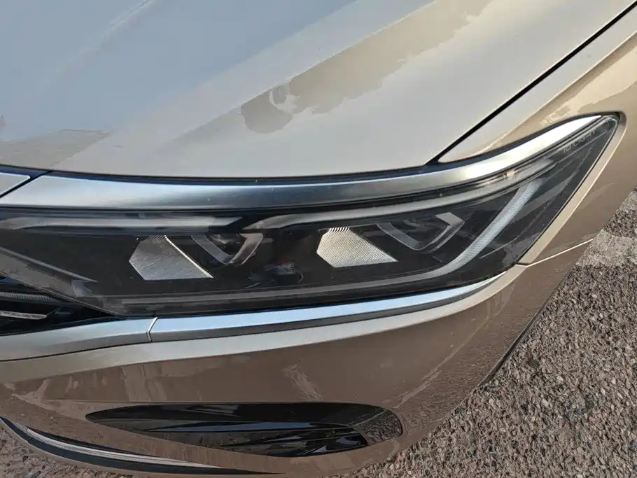 Volkswagen Passat — фото 5
