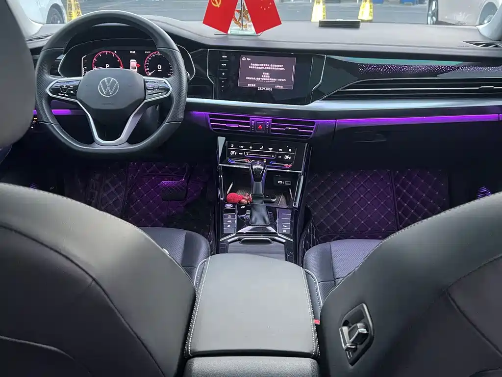 Volkswagen Passat — фото 8