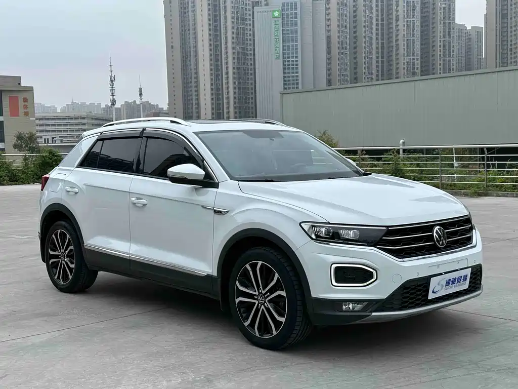 Volkswagen T-Roc — фото 3