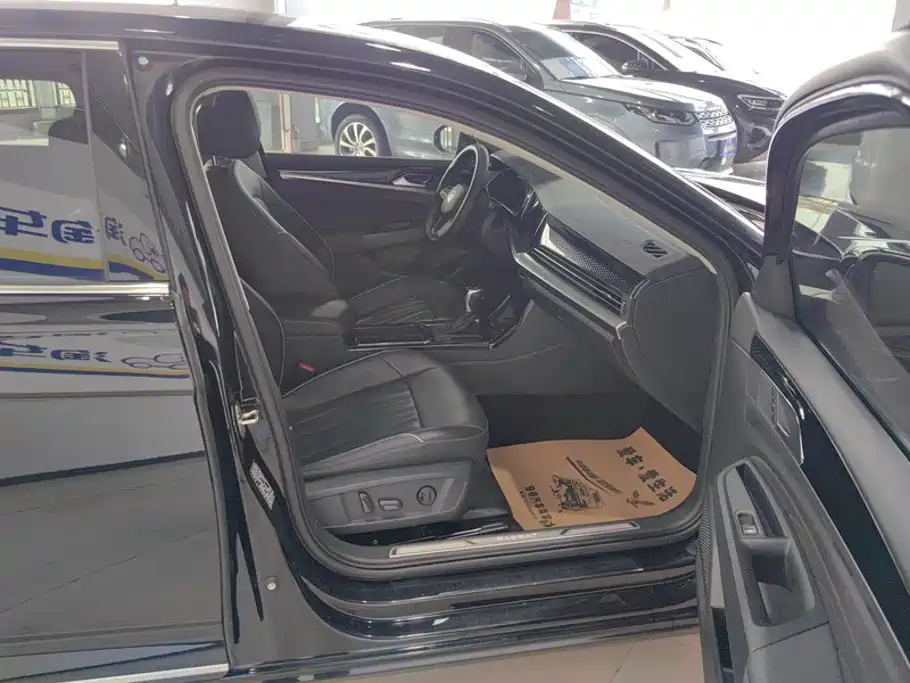 Volkswagen Passat — фото 8