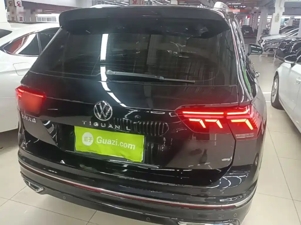 Volkswagen Tiguan L — фото 6