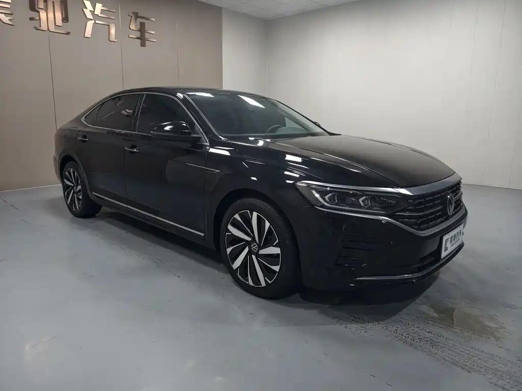 Volkswagen Passat — фото 3