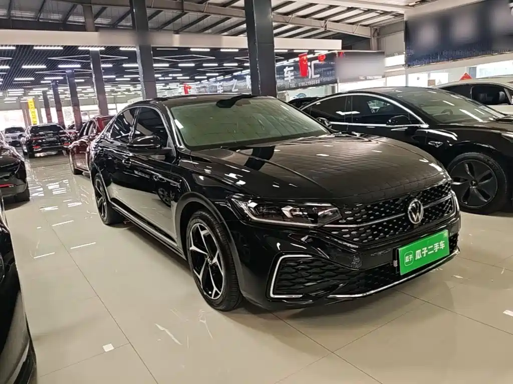 Volkswagen Passat — фото 4