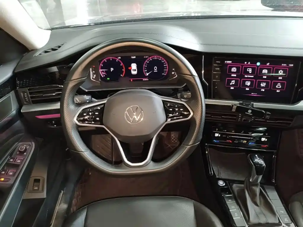 Volkswagen Passat — фото 11