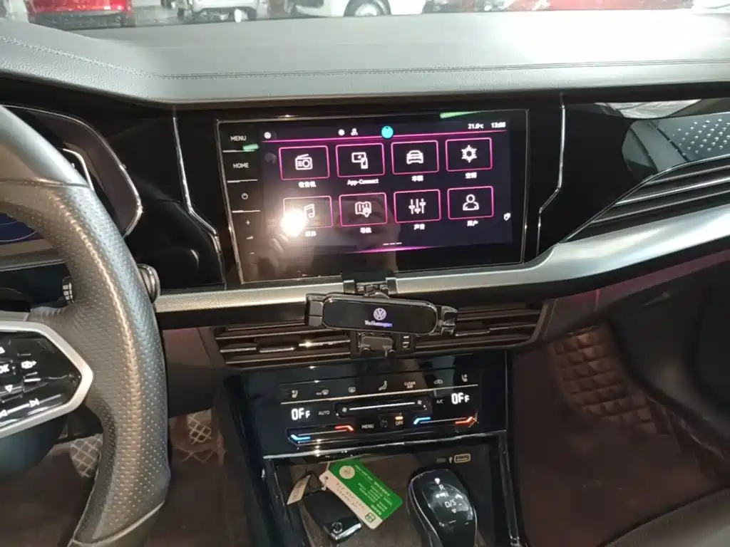 Volkswagen Passat — фото 13