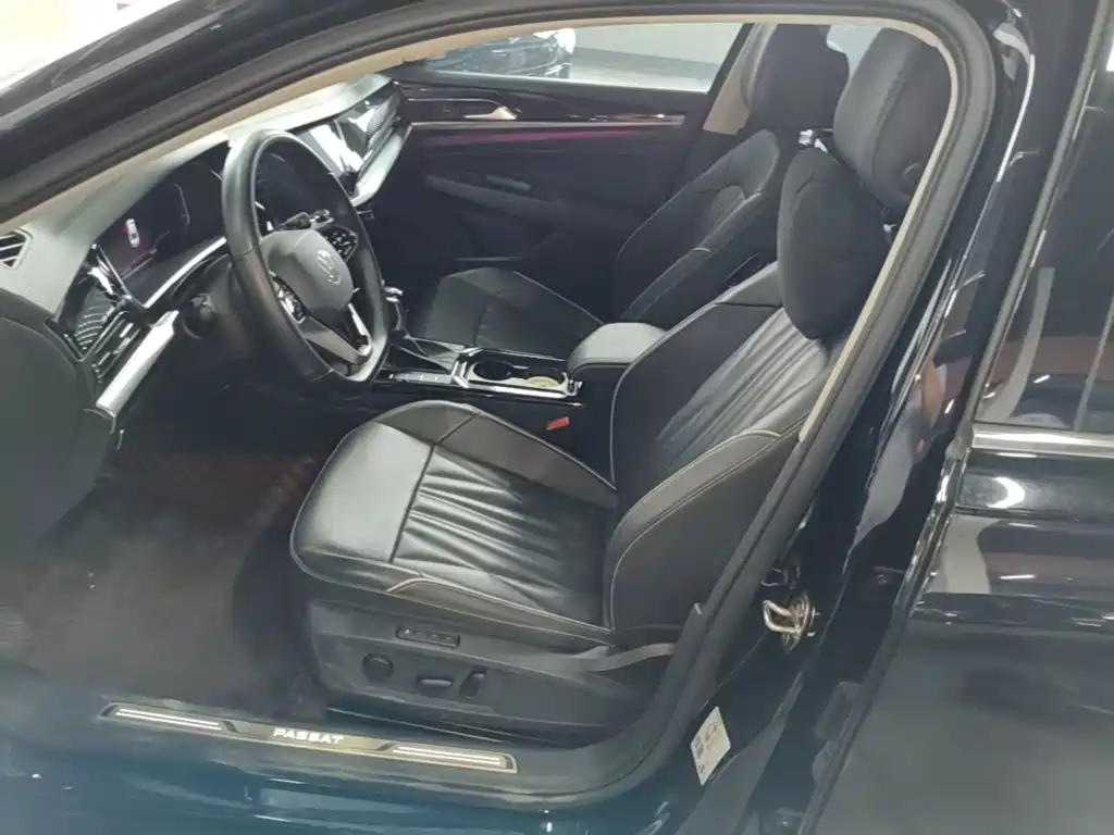 Volkswagen Passat — фото 15