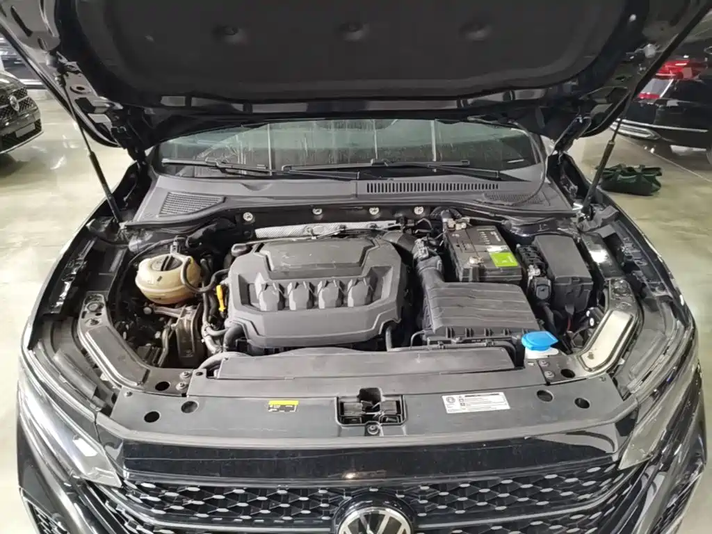Volkswagen Passat — фото 20
