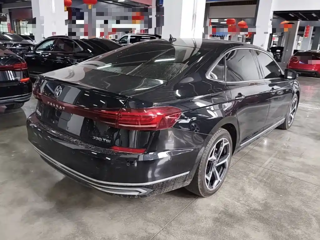 Volkswagen Passat — фото 7