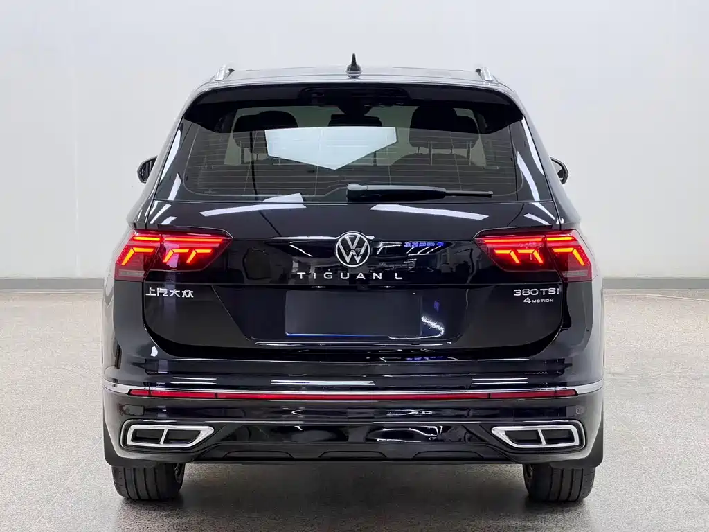 Volkswagen Tiguan L — фото 4