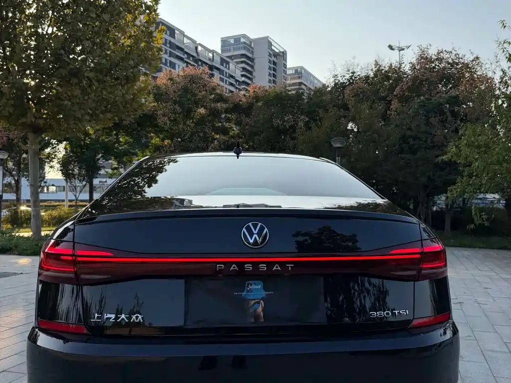 Volkswagen Passat — фото 4