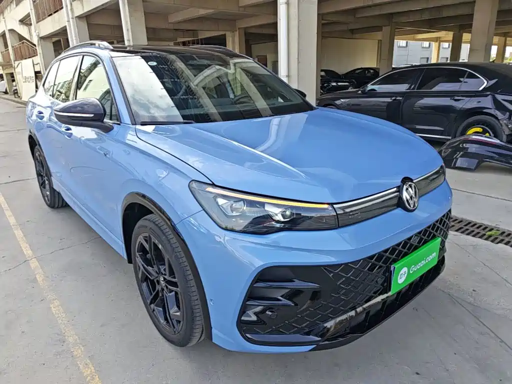 Volkswagen Tiguan L — фото 4