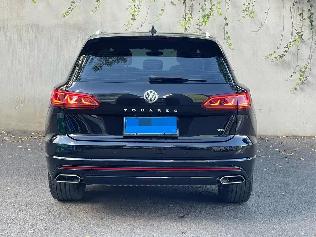 Volkswagen Touareg — фото 5