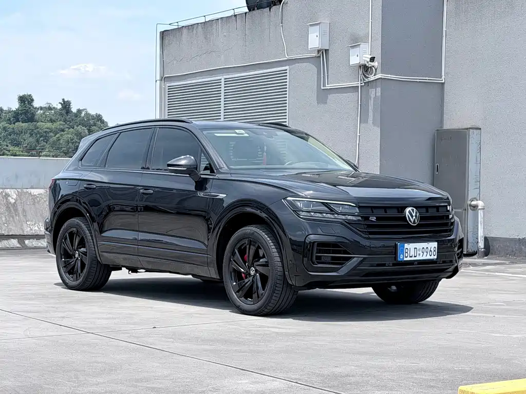 Volkswagen Touareg — фото 3