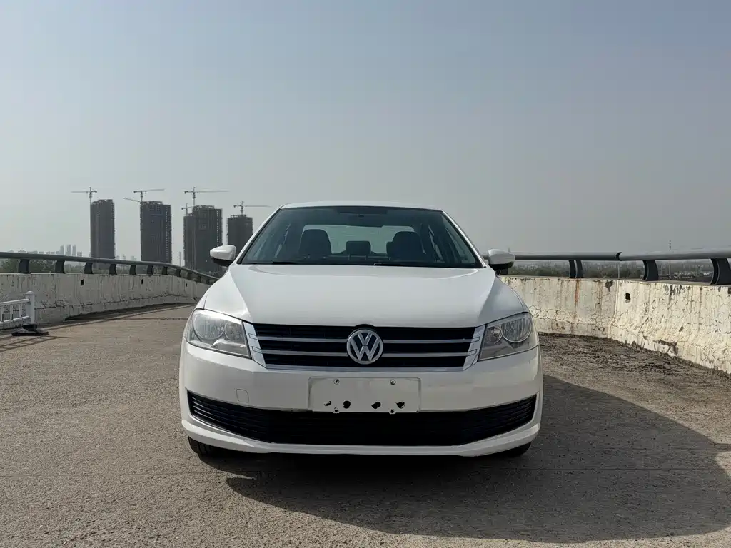 Volkswagen Lavida — фото 2