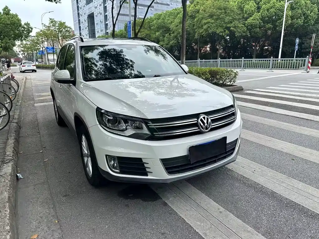 Volkswagen Tiguan — фото 3