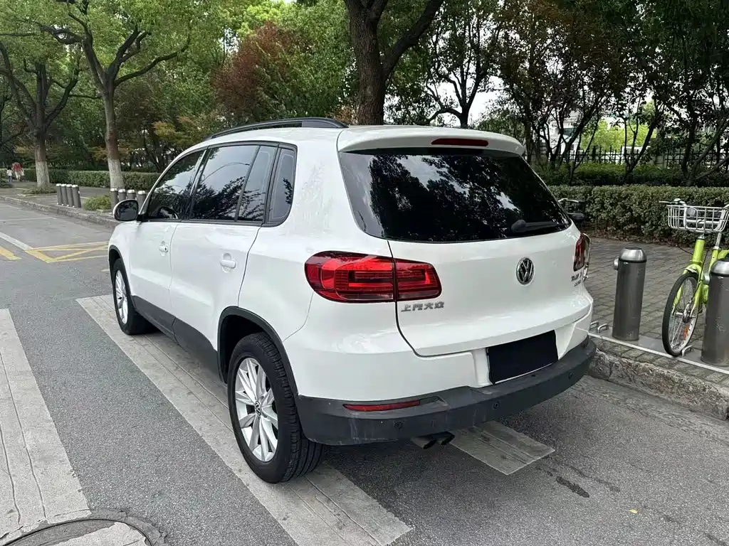 Volkswagen Tiguan — фото 4