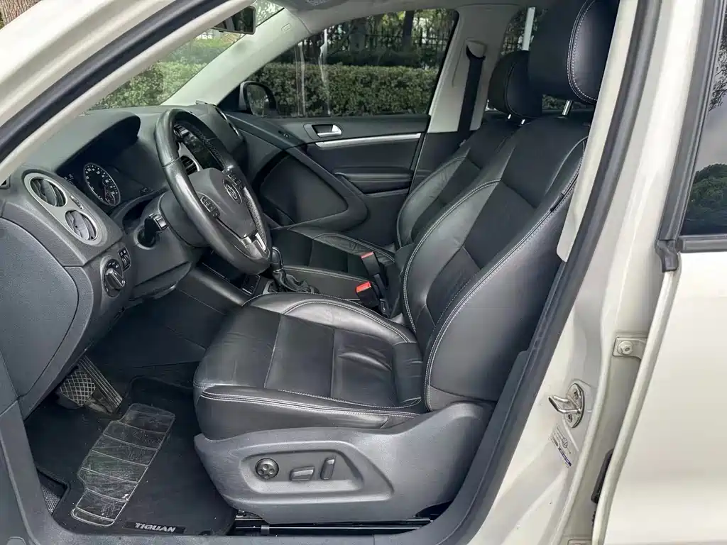 Volkswagen Tiguan — фото 7